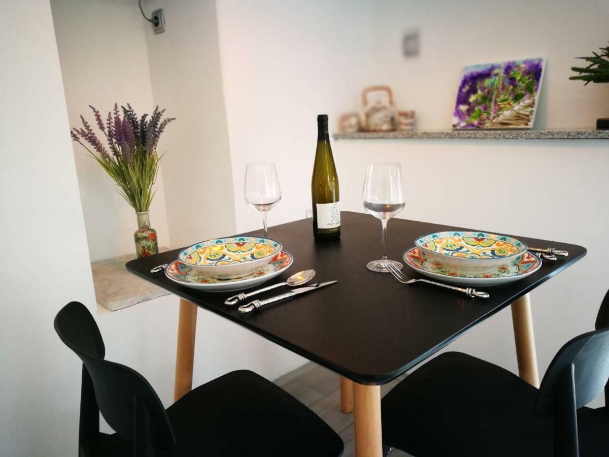 Cres Art Studio Kuning Apartment Kültér fotó