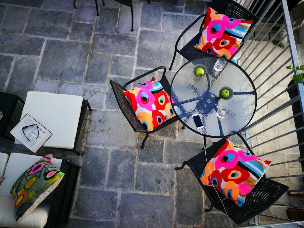 Cres Art Studio Kuning Apartment Kültér fotó