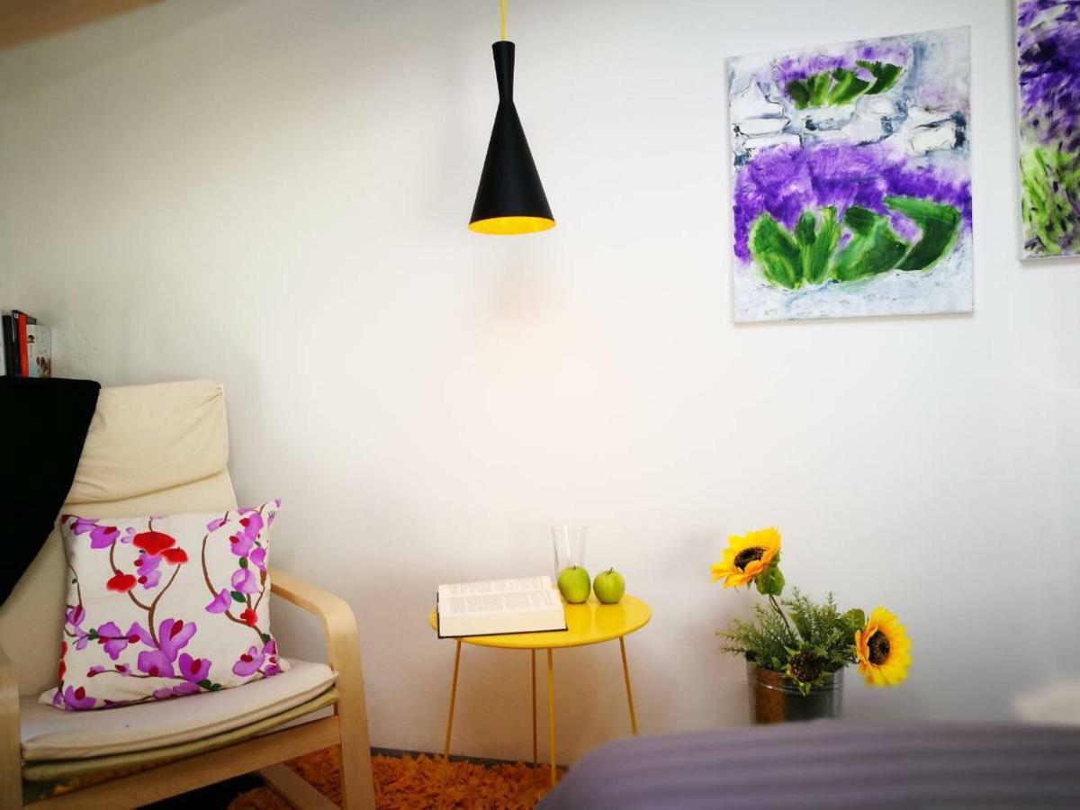 Cres Art Studio Kuning Apartment Kültér fotó